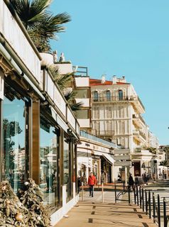 Photo d'une rue de Cannes
